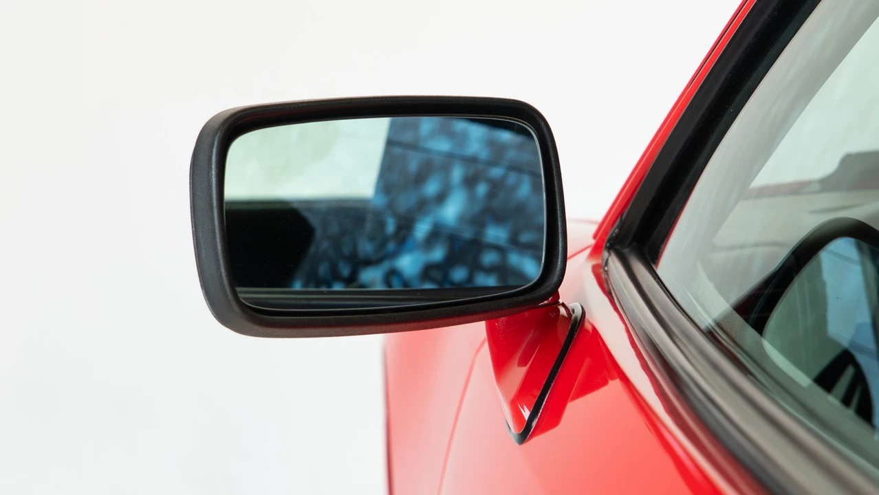 1989 Porsche 944 Turbo - Image 17 of 31