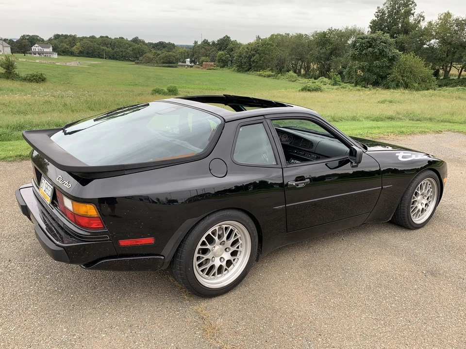1989 Porsche 944 Turbo - Image 4 of 31