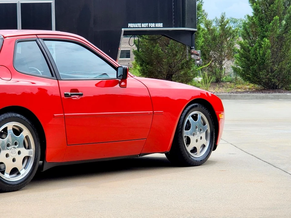1989 Porsche 944 - Image 17 of 31