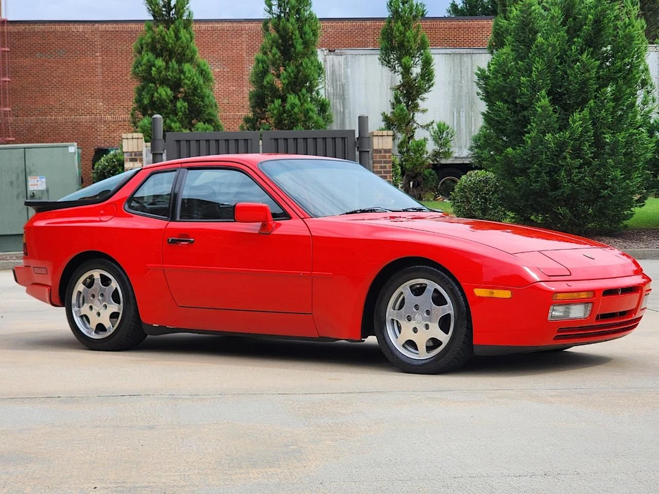 1989 Porsche 944 - Image 23 of 31