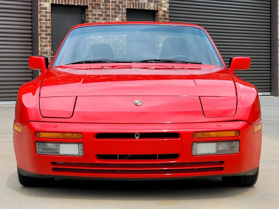 1989 Porsche 944 - Image 25 of 31