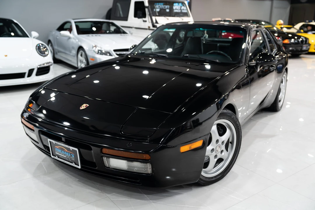 1989 Porsche 944 Turbo - Image 3 of 31