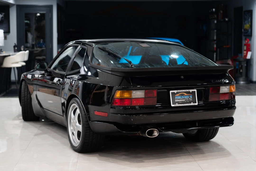 1989 Porsche 944 Turbo - Image 16 of 31