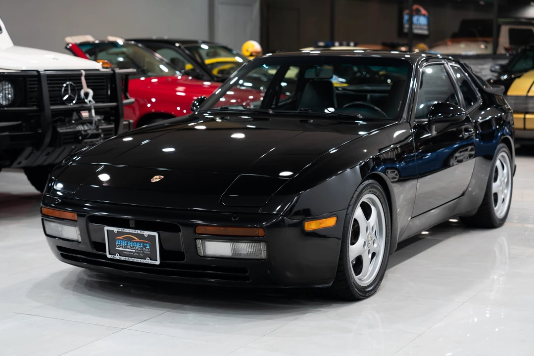1989 Porsche 944 Turbo - Image 9 of 31
