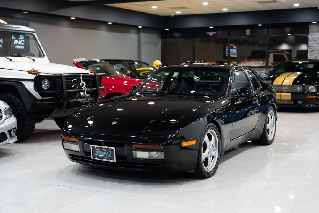 1989 Porsche 944 Turbo - Image 8 of 31