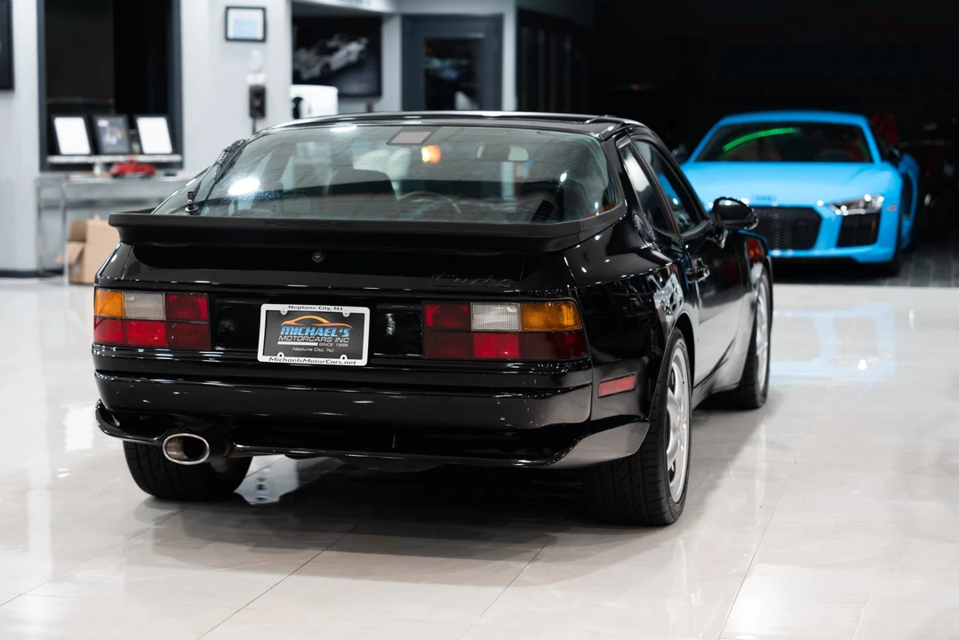1989 Porsche 944 Turbo - Image 19 of 31