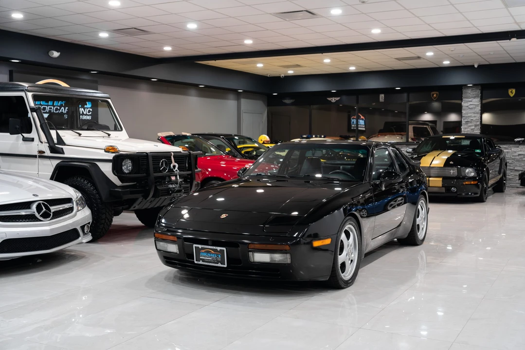 1989 Porsche 944 Turbo - Image 7 of 31