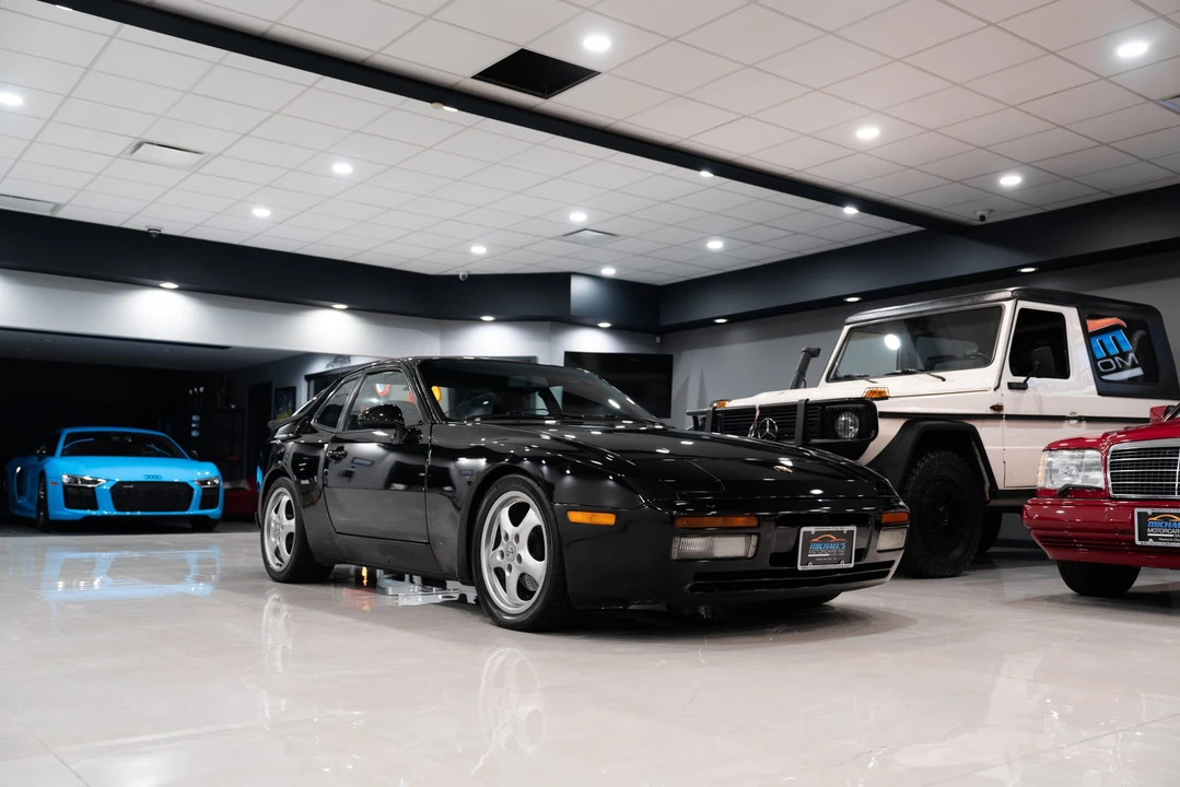 1989 Porsche 944 Turbo - Image 24 of 31