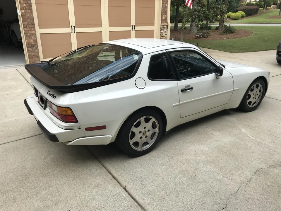 1989 Porsche 944 Turbo - Image 7 of 31