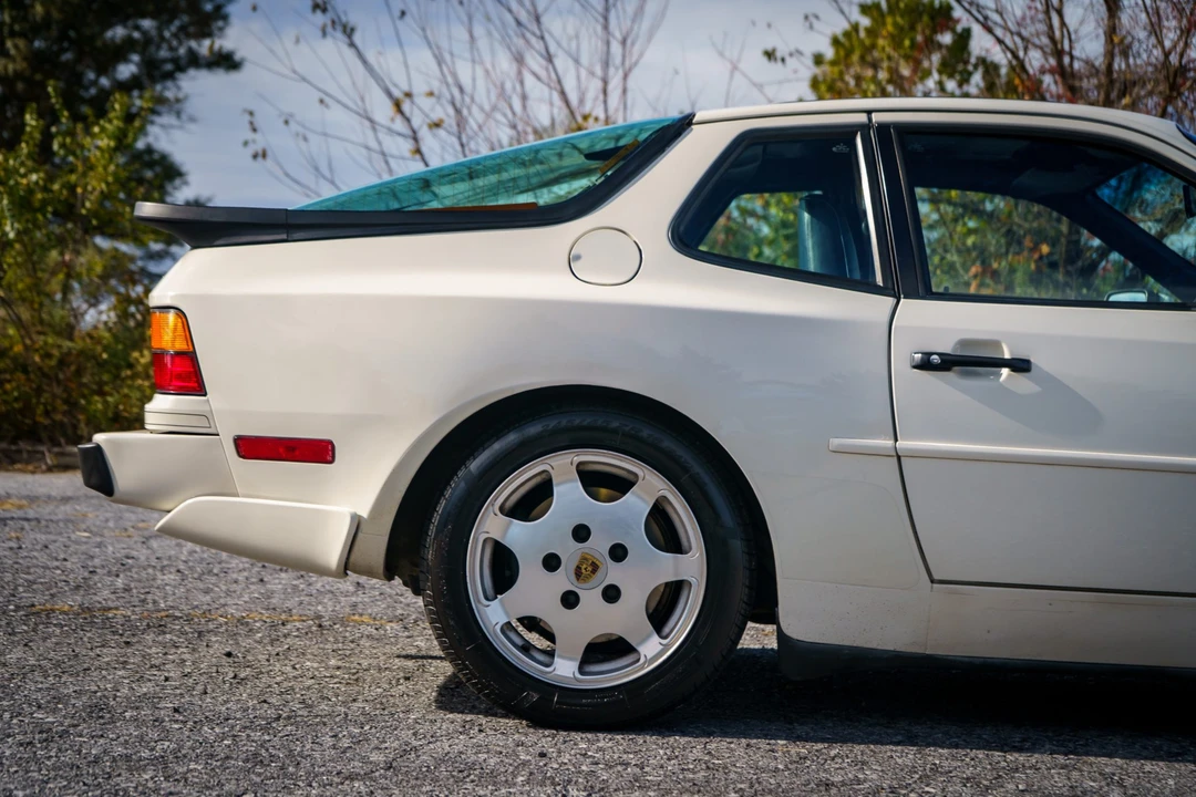 1989 Porsche 944 Turbo - Image 21 of 31