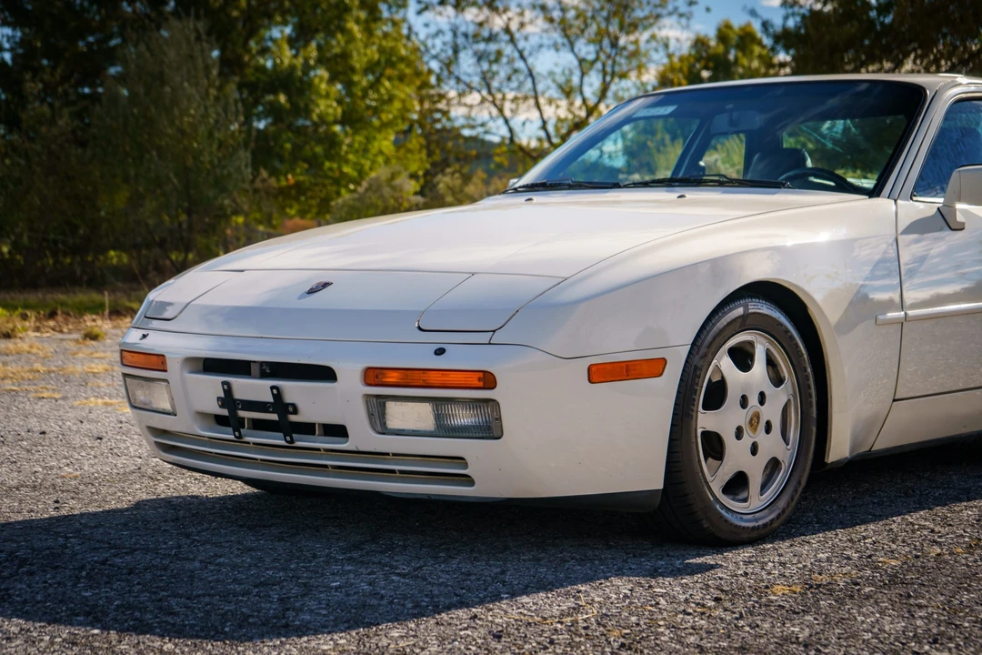 1989 Porsche 944 Turbo - Image 30 of 31