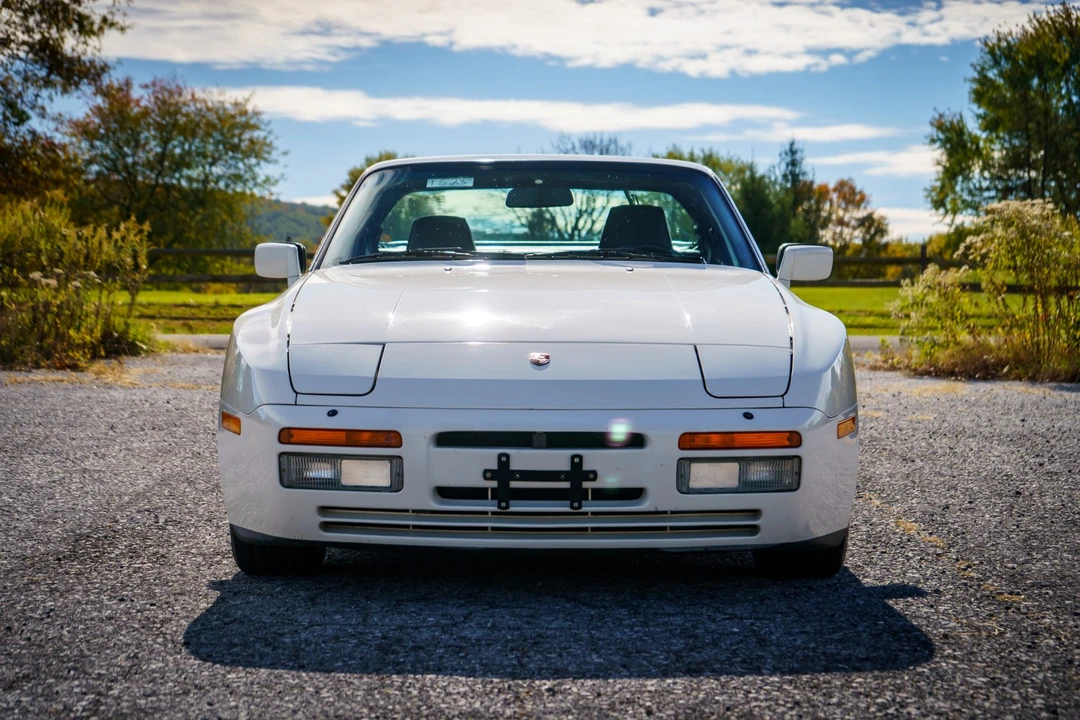 1989 Porsche 944 Turbo - Image 2 of 31