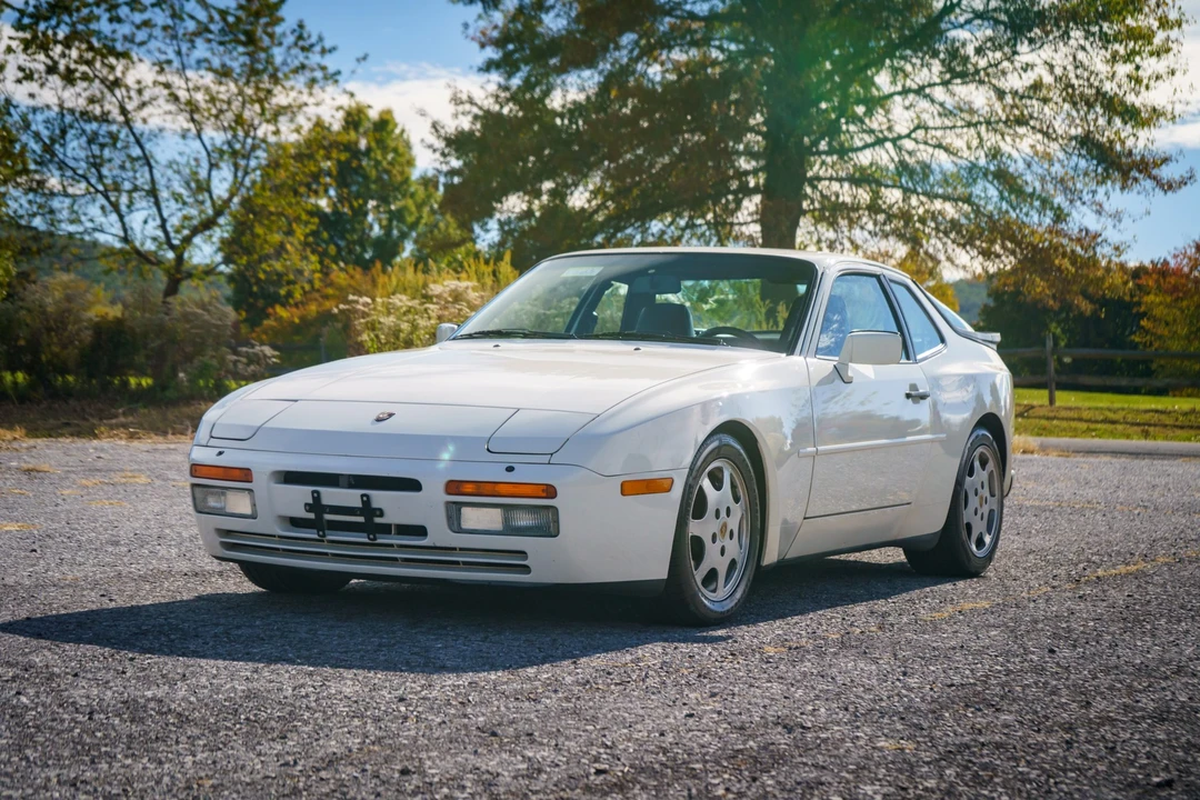 1989 Porsche 944 Turbo - Image 4 of 31