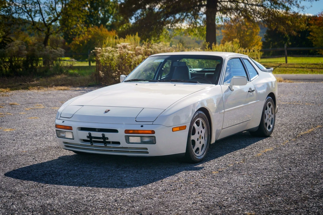 1989 Porsche 944 Turbo - Image 5 of 31