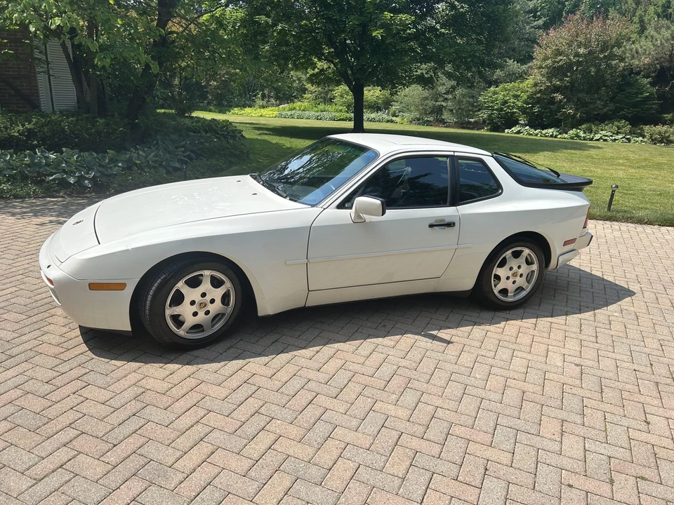 1989 Porsche 944 Turbo - Image 3 of 31