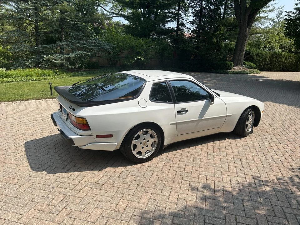 1989 Porsche 944 Turbo - Image 9 of 31