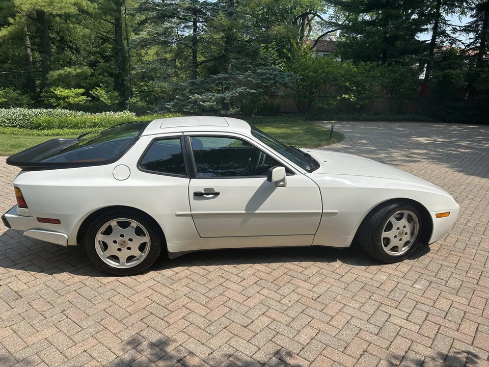 1989 Porsche 944 Turbo - Image 10 of 31