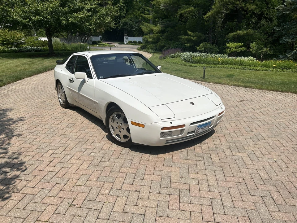1989 Porsche 944 Turbo - Image 12 of 31