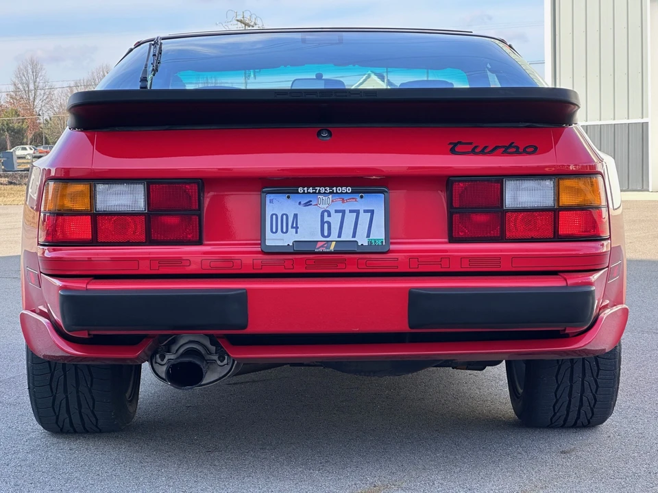 1989 Porsche 944 Turbo - Image 7 of 31