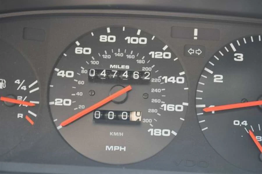 1989 Porsche 944 Turbo - Image 5 of 8