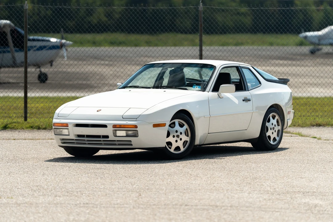 1989 Porsche 944 Turbo - Image 6 of 31