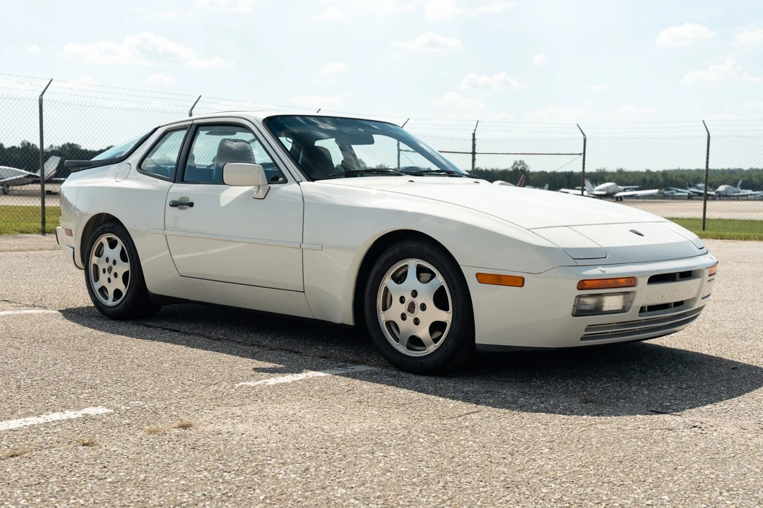 1989 Porsche 944 Turbo - Image 30 of 31