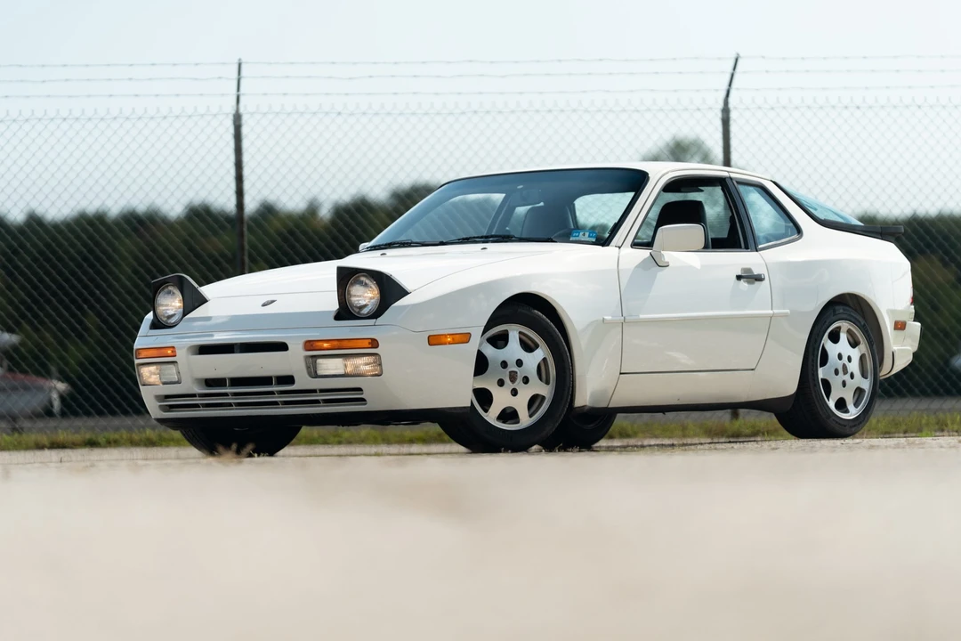 1989 Porsche 944 Turbo - Image 12 of 31