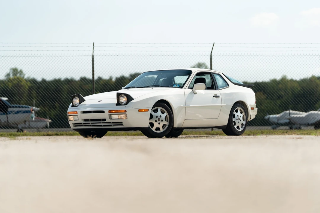 1989 Porsche 944 Turbo - Image 10 of 31