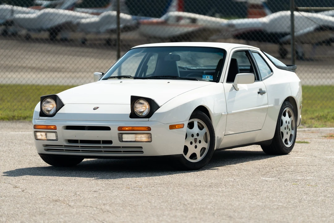 1989 Porsche 944 Turbo - Image 16 of 31