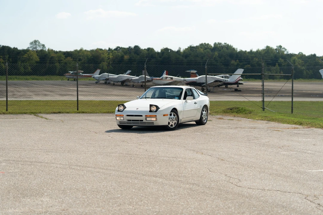 1989 Porsche 944 Turbo - Image 9 of 31