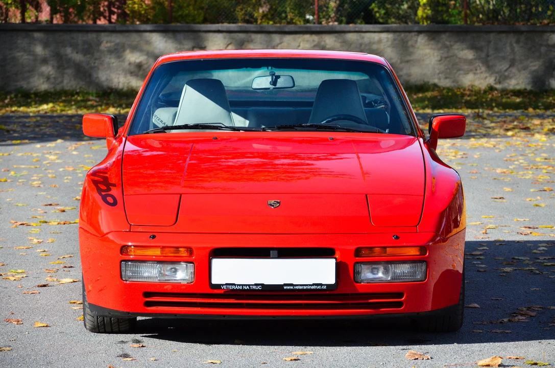 1989 Porsche 944 Turbo - Image 2 of 31