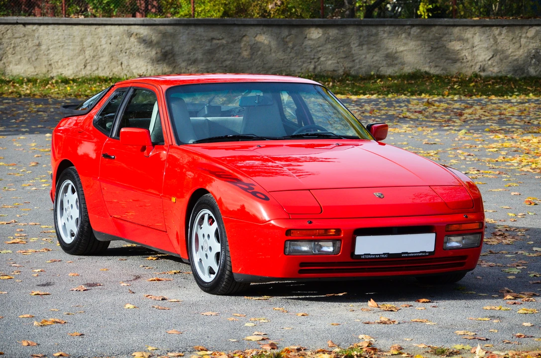 1989 Porsche 944 Turbo - Image 3 of 31