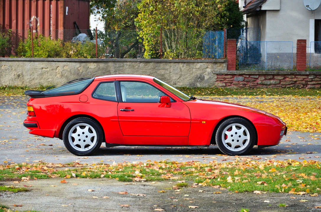 1989 Porsche 944 Turbo - Image 4 of 31
