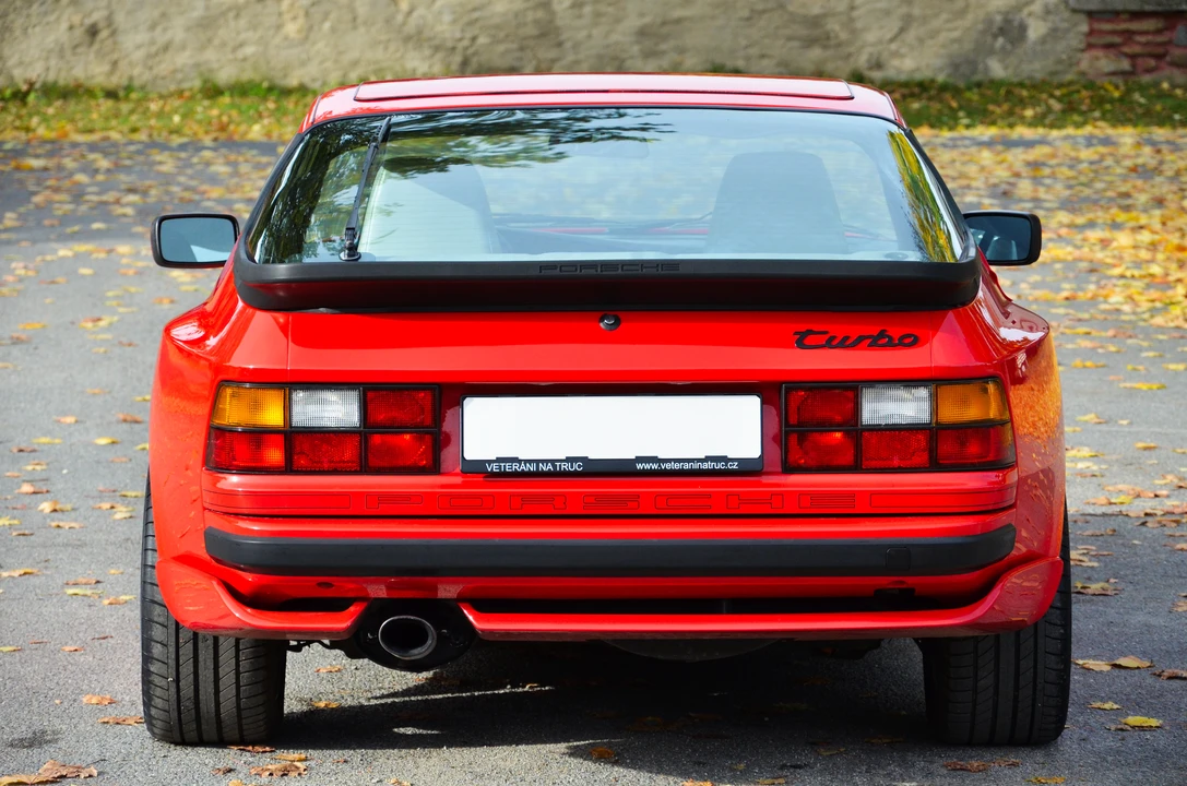 1989 Porsche 944 Turbo - Image 5 of 31