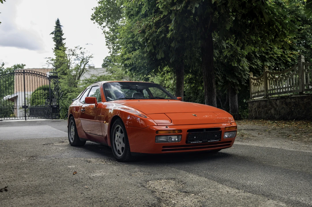 1989 Porsche 944 Turbo - Image 3 of 31
