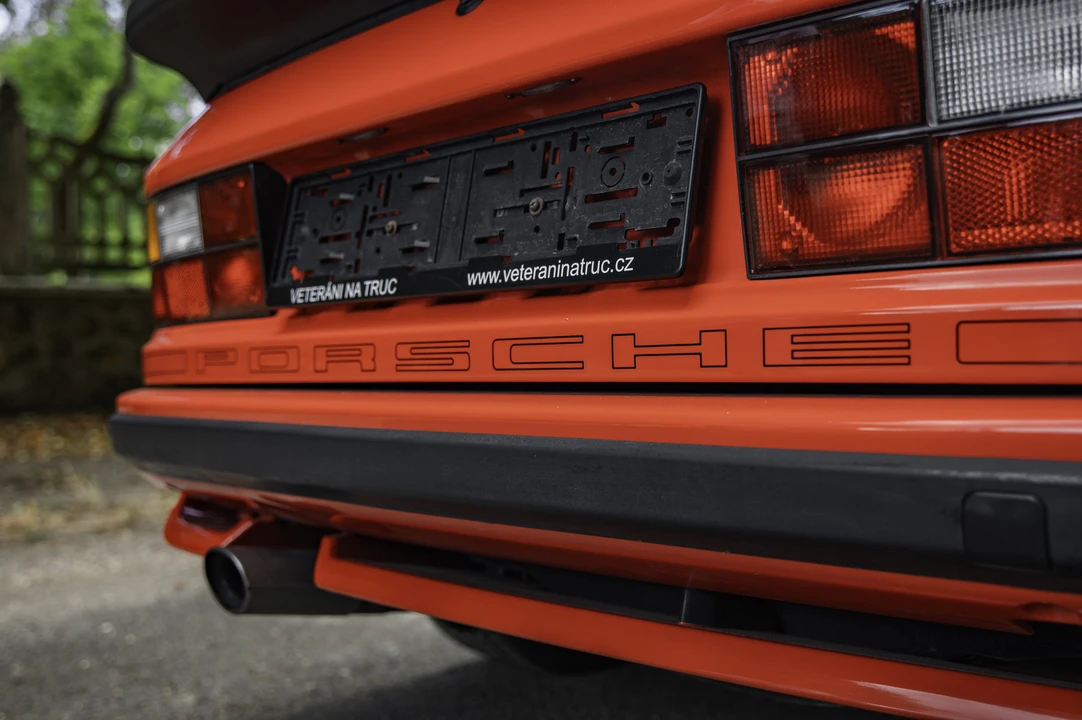 1989 Porsche 944 Turbo - Image 17 of 31
