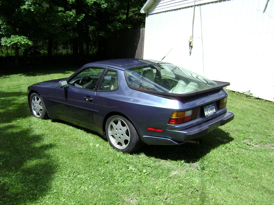 1989 Porsche 944 Turbo - Image 4 of 16