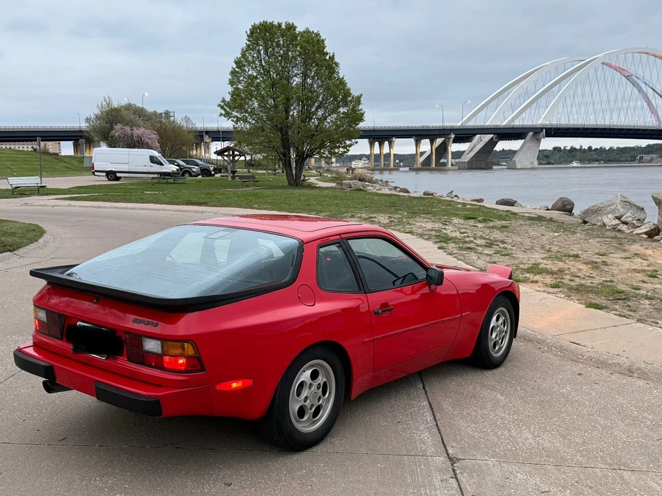 1989 Porsche 944 - Image 13 of 30
