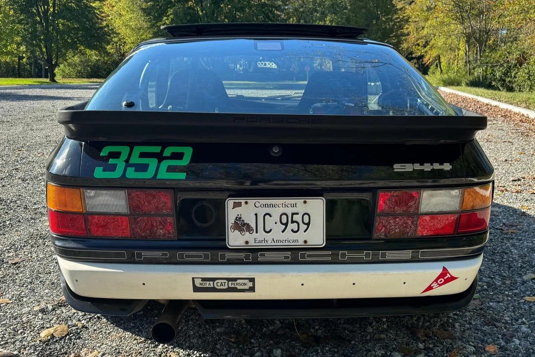 1989 Porsche 944 - Image 5 of 31