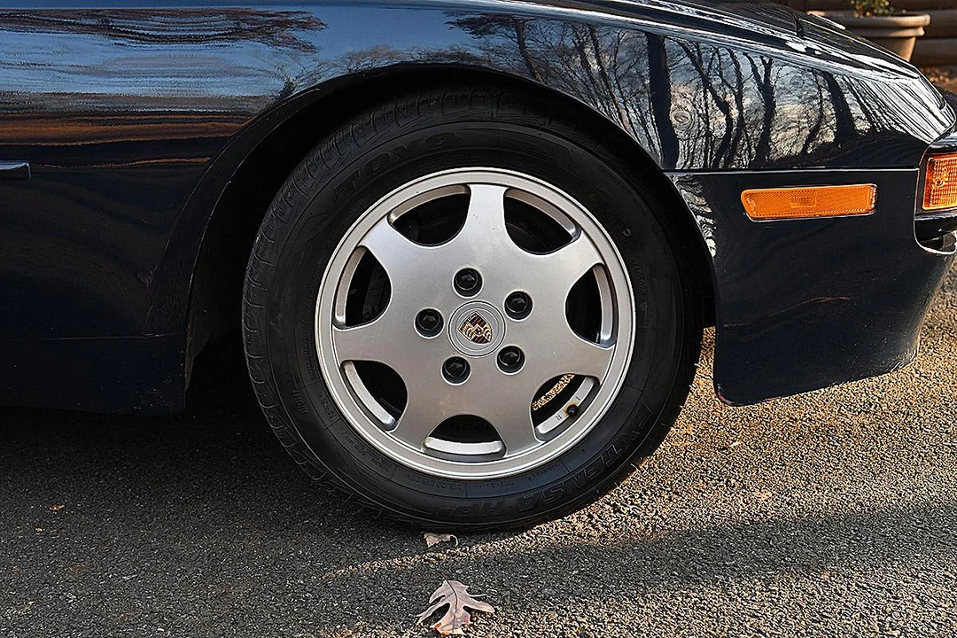 1989 Porsche 944 - Image 15 of 31