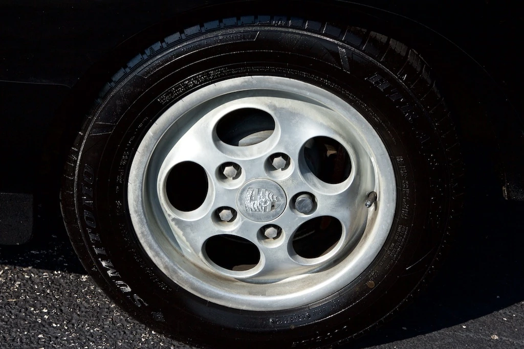 1989 Porsche 944 - Image 16 of 31