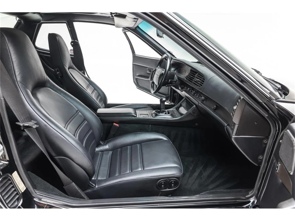 1989 Porsche 944 S2 - Image 14 of 31