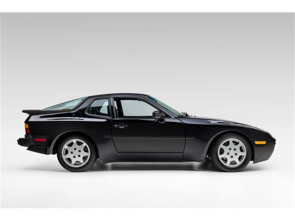 1989 Porsche 944 S2 - Image 6 of 31