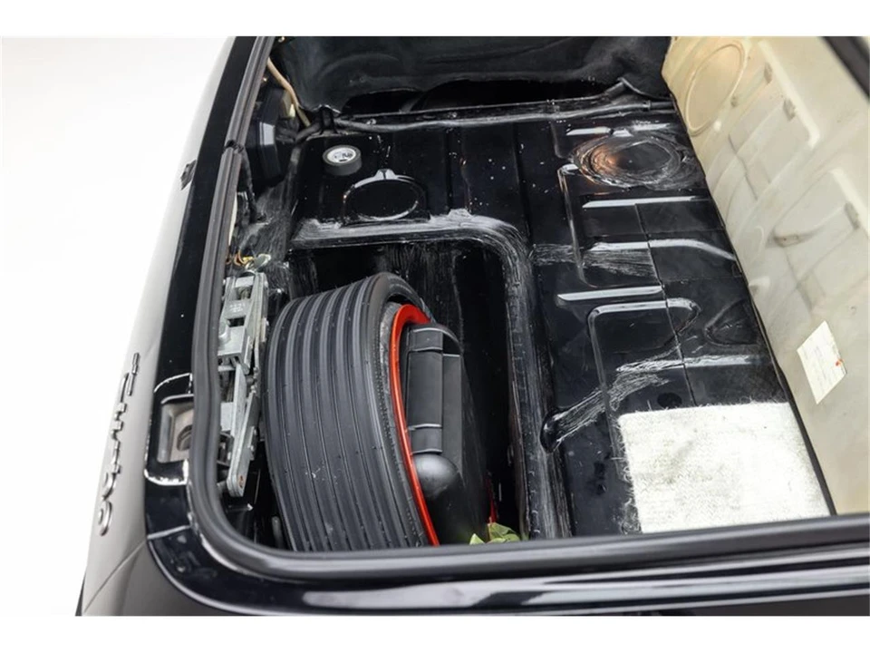1989 Porsche 944 S2 - Image 26 of 31