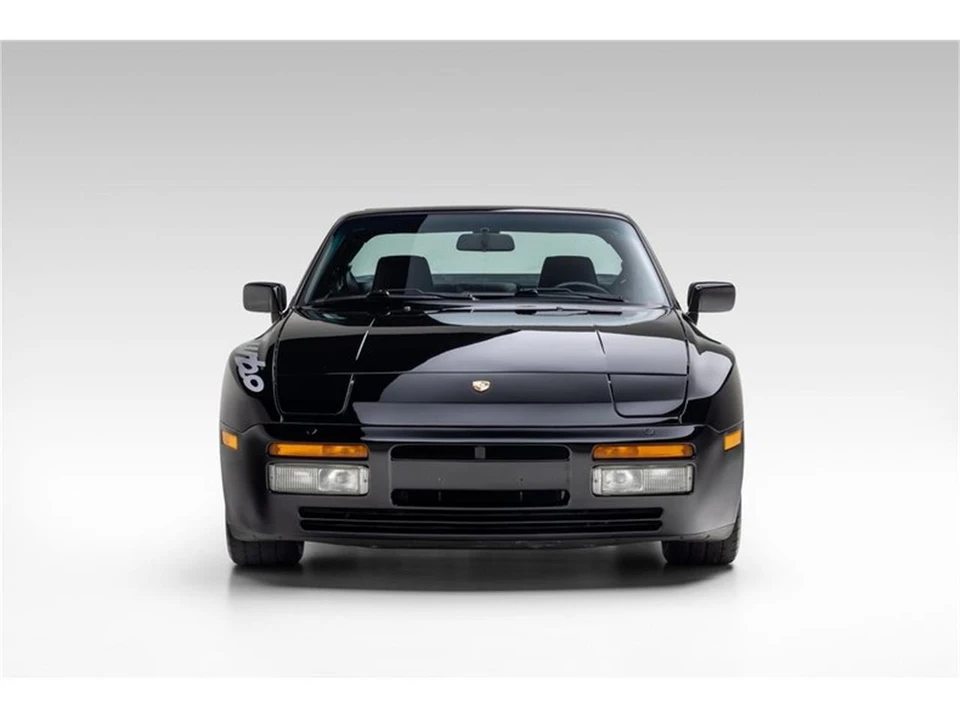 1989 Porsche 944 S2 - Image 3 of 31