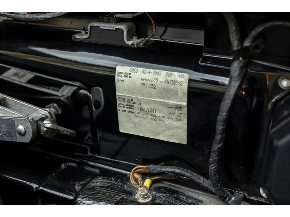 1989 Porsche 944 S2 - Image 27 of 31