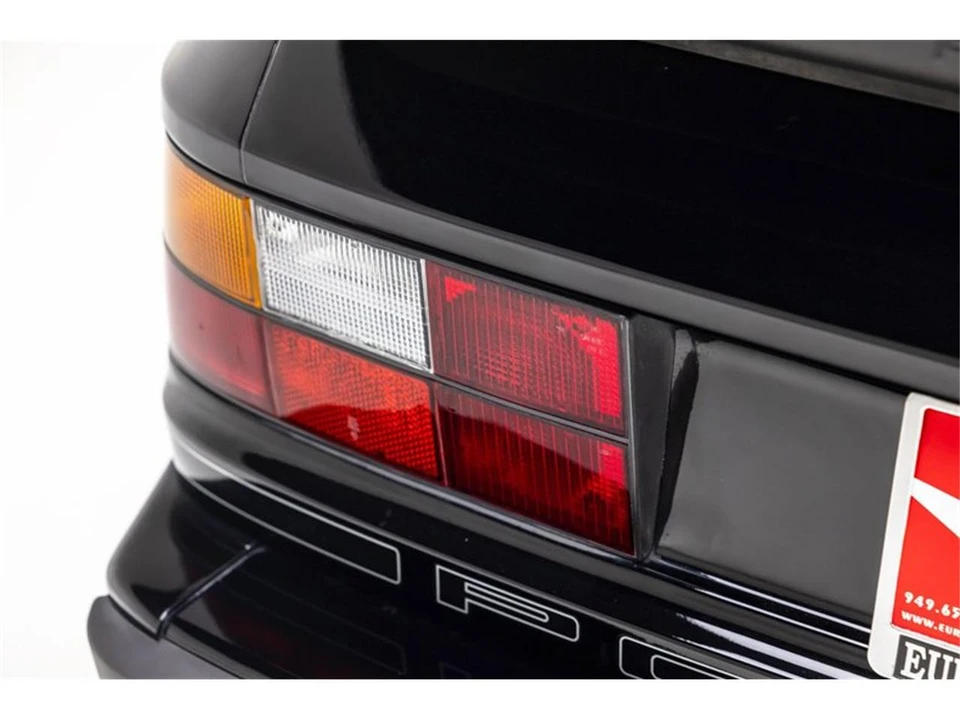 1989 Porsche 944 S2 - Image 28 of 31