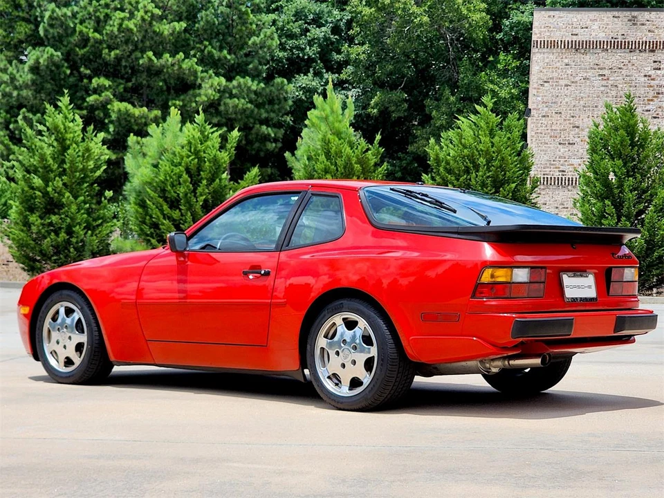 1989 Porsche 944 S2 - Image 11 of 31
