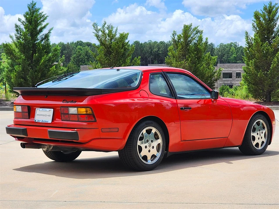 1989 Porsche 944 S2 - Image 14 of 31