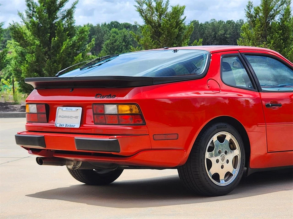 1989 Porsche 944 S2 - Image 16 of 31
